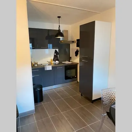 Apartment Le 12 Du Temple - Plein Coeur Centre Ville, Privee, 5mn Gare Sncf, Wifi Et Netflix